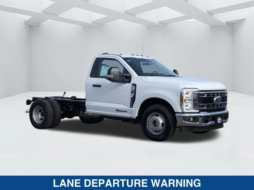 2025 Ford F-350 photo 1