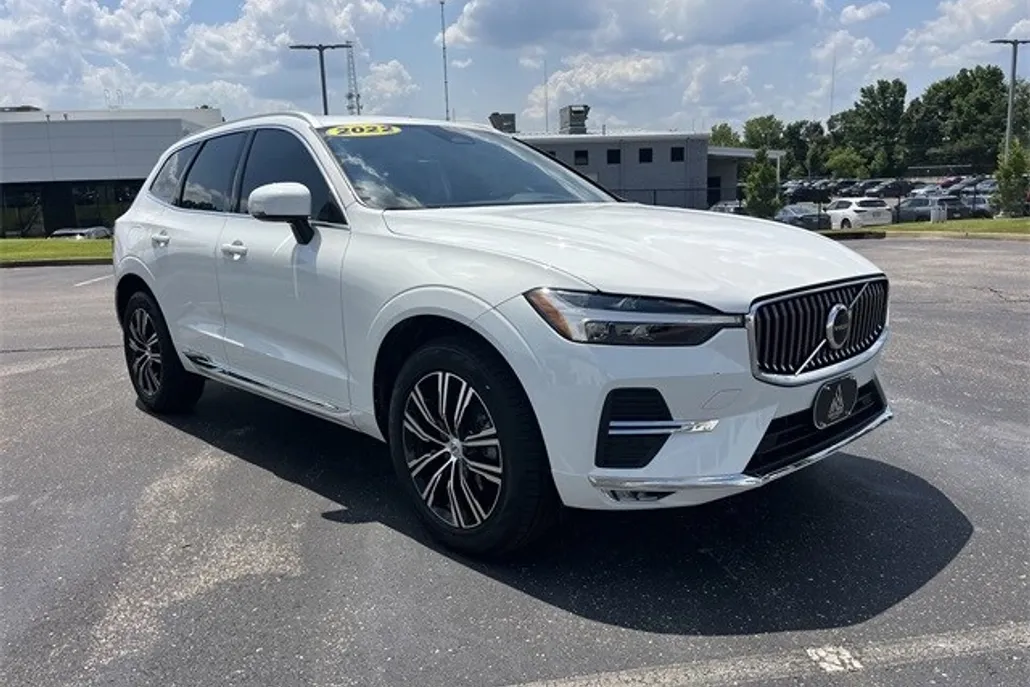 2022 Volvo XC60 B5 Inscription photo 1