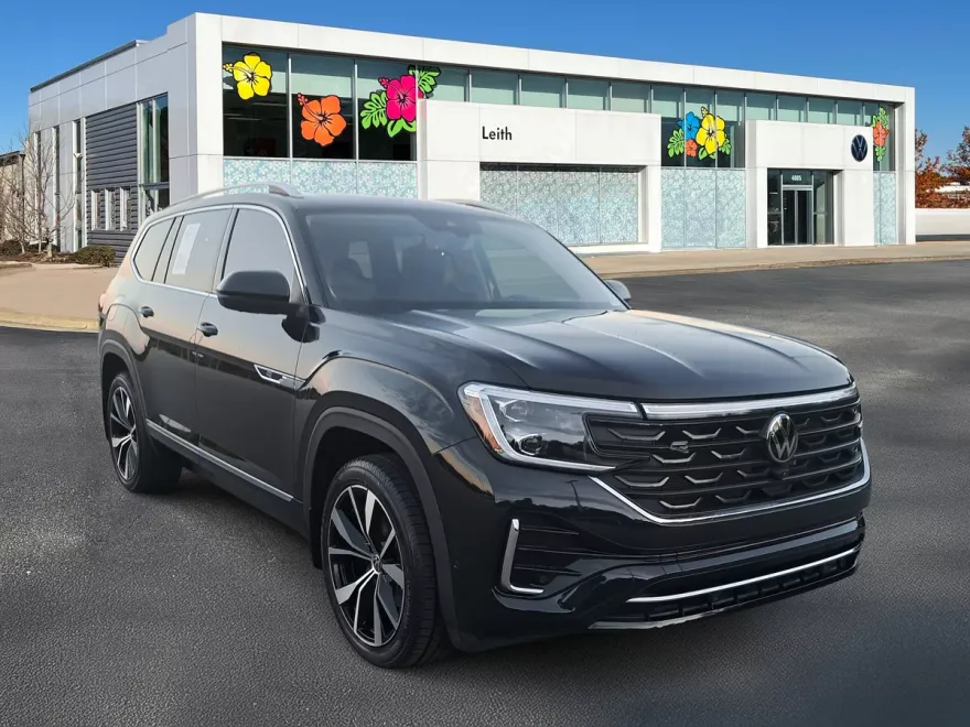 2024 Volkswagen Atlas SEL Premium R-Line photo 1
