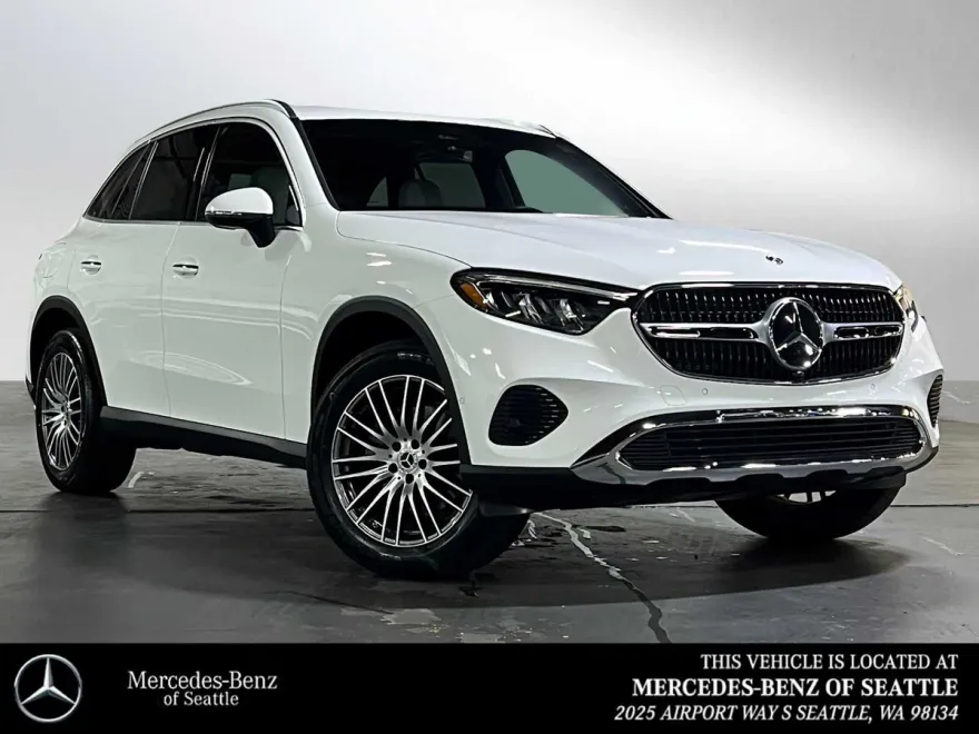 2025 Mercedes Benz GLC 300 photo 1