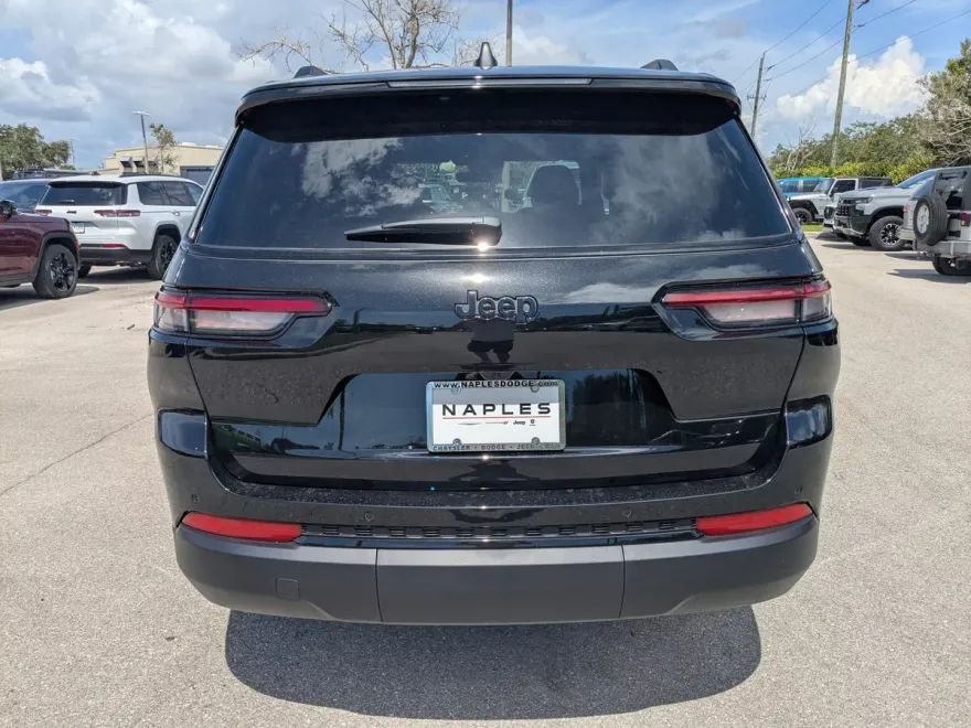 2025 Jeep Grand Cherokee Altitude X photo 1