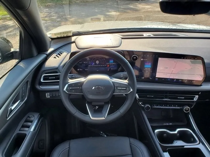 2026 Chevrolet Traverse photo 1