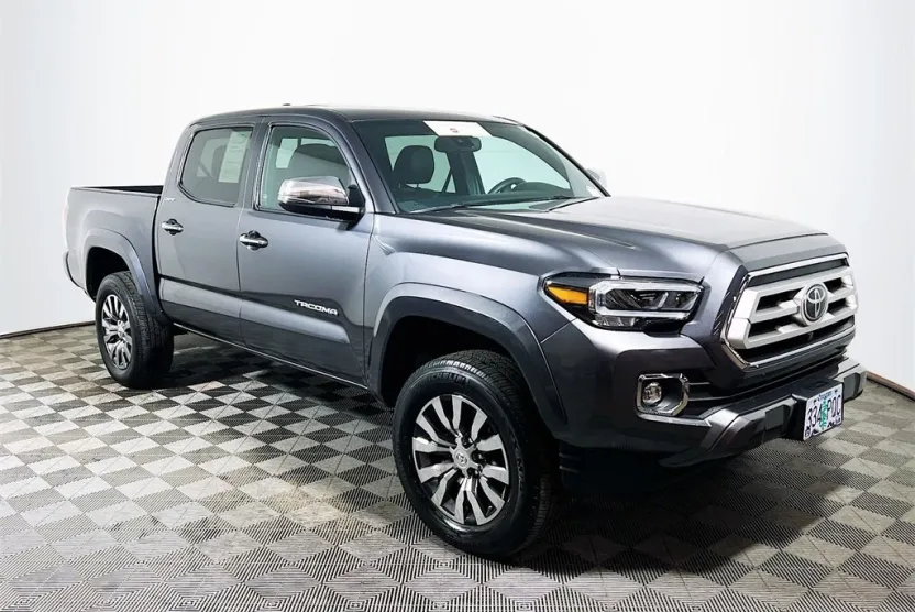 2023 Toyota Tacoma Limited V6 photo 1