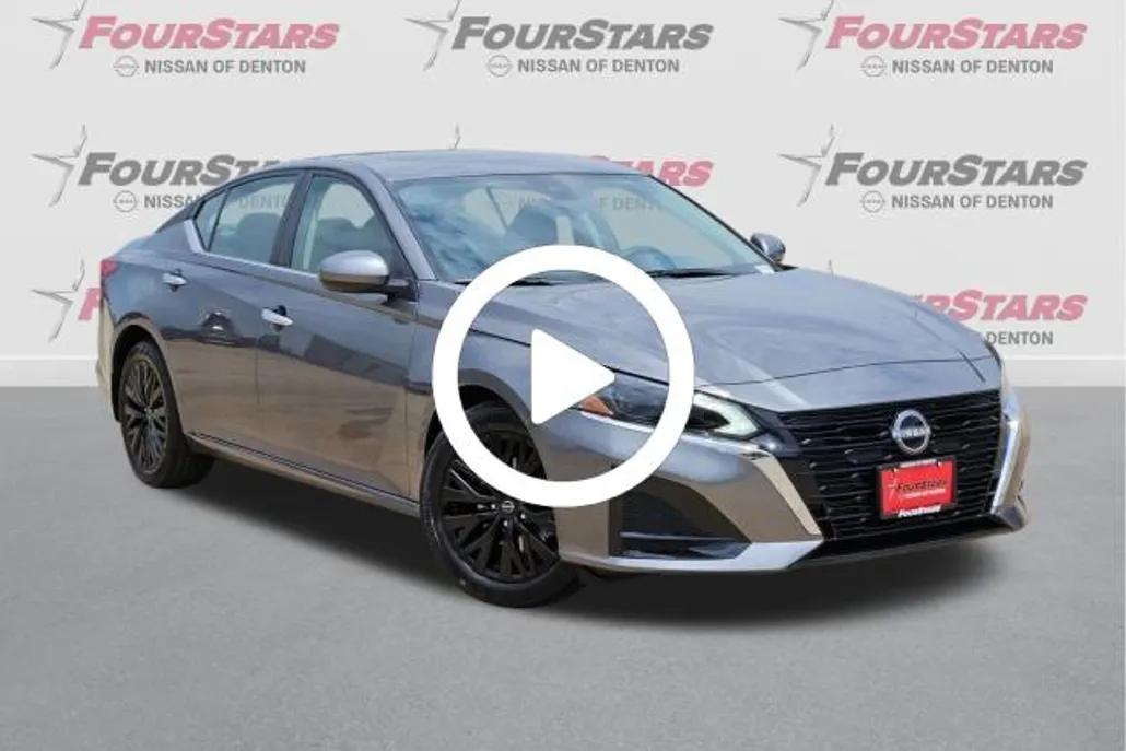 2025 Nissan Altima 2.5 SV photo 1