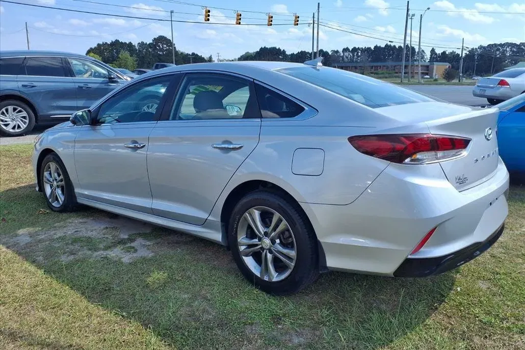 2019 Hyundai Sonata SEL photo 1