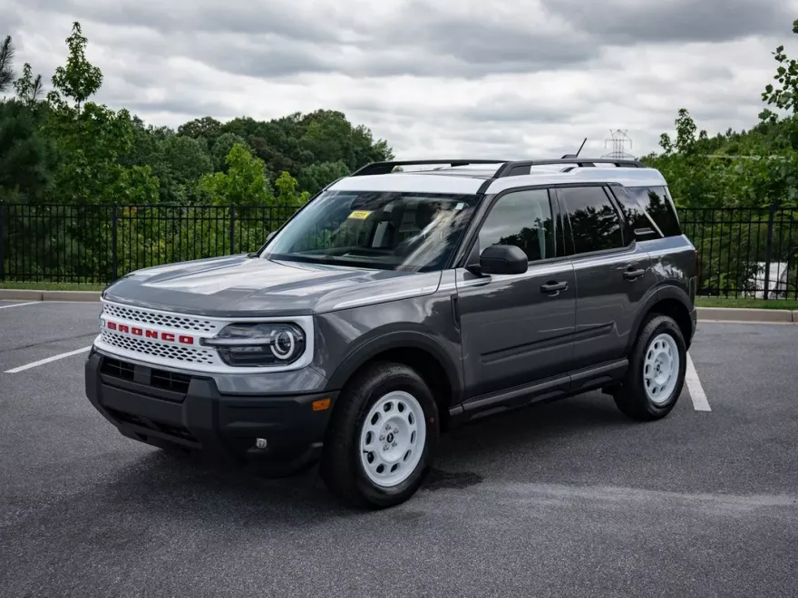 2025 Ford Bronco Sport Heritage photo 1