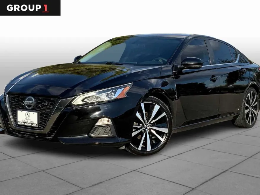2019 Nissan Altima 2.5 SR photo 1