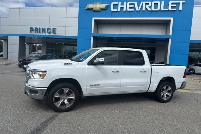 2024 Ram 1500 Laramie photo 1