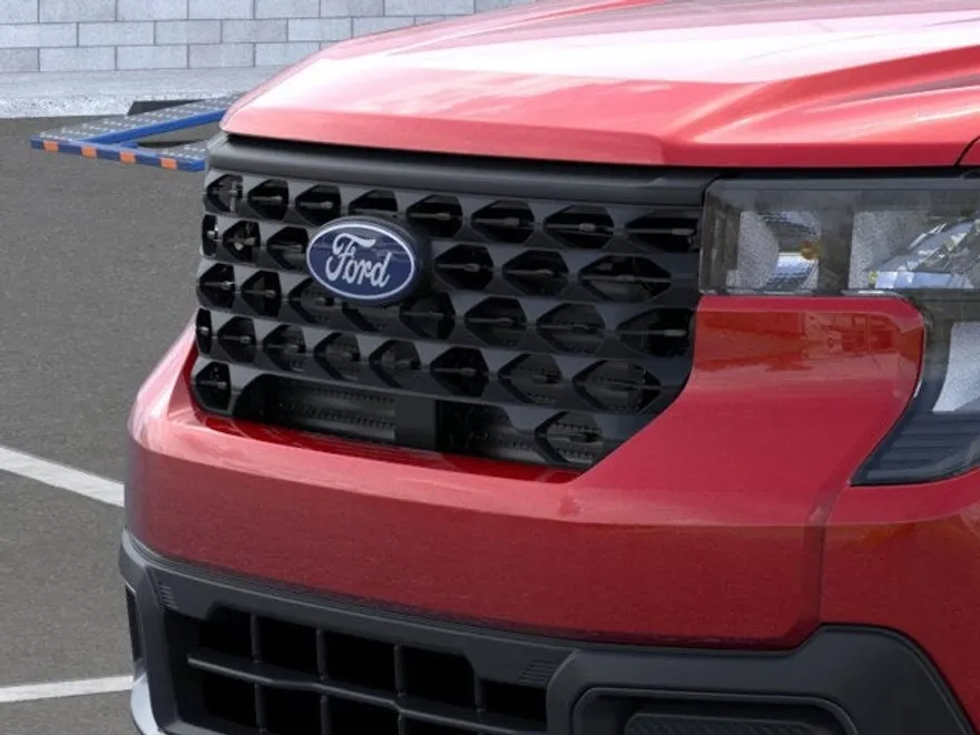 2025 Ford Maverick XLT photo 1