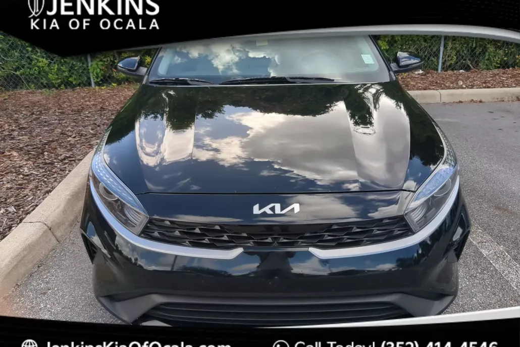 2022 Kia Forte LXS photo 1