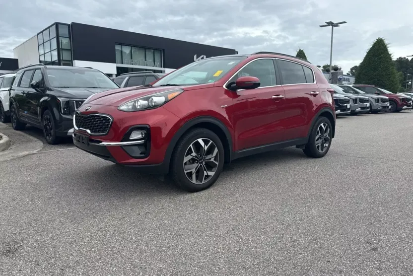 2022 Kia Sportage EX photo 1