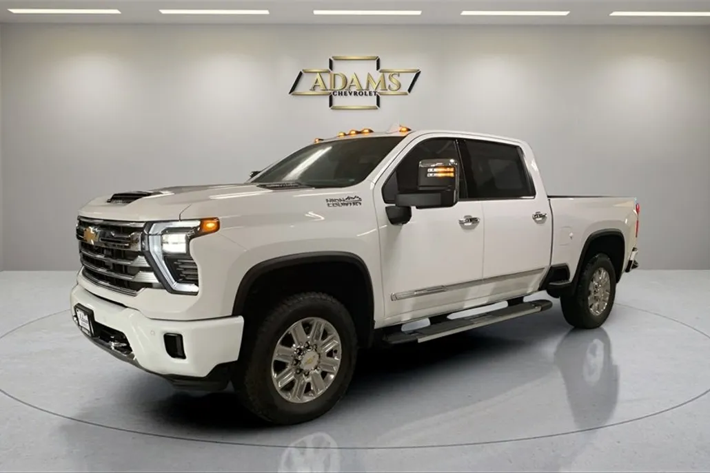 2025 Chevrolet Silverado 2500HD High Country photo 1