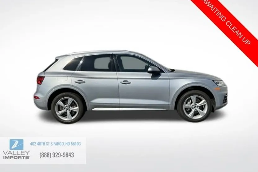 2020 Audi Q5 45 Premium Plus photo 1