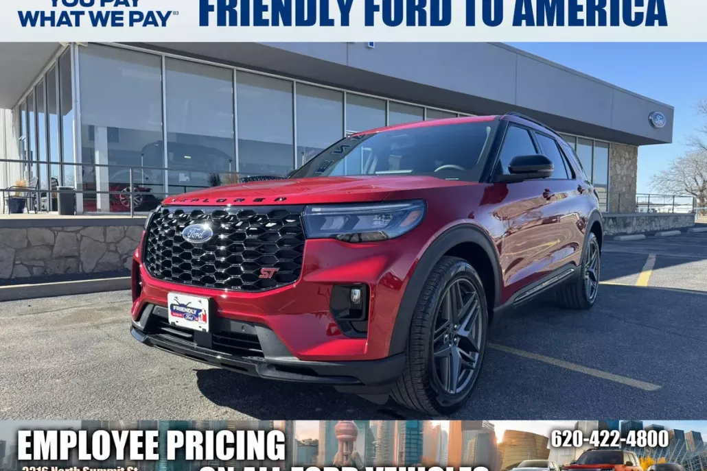 2025 Ford Explorer ST photo 1
