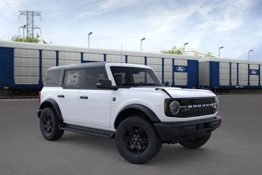 2025 Ford Bronco Big Bend Black Diamond photo 1