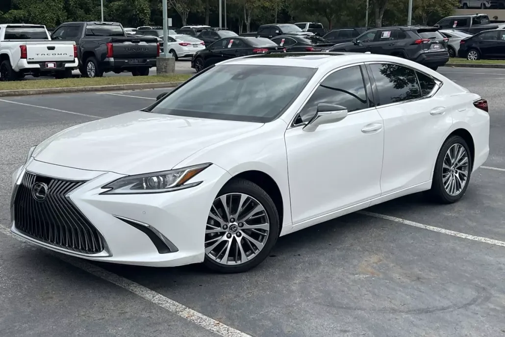 2021 Lexus ES 250 photo 1