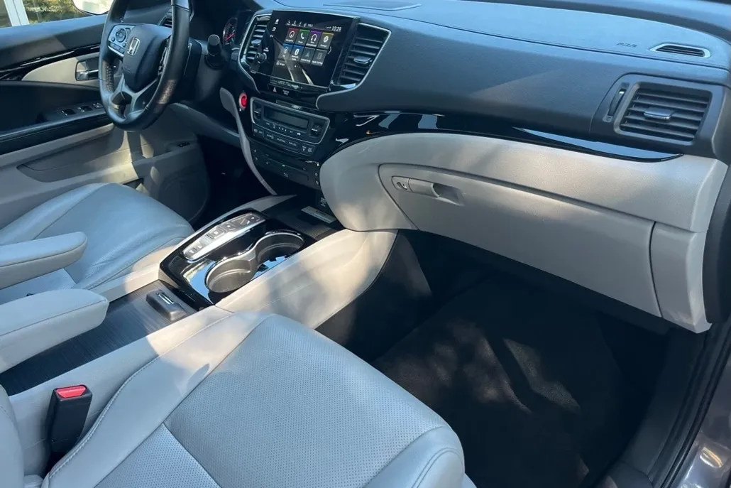 2021 Honda Pilot Elite photo 1