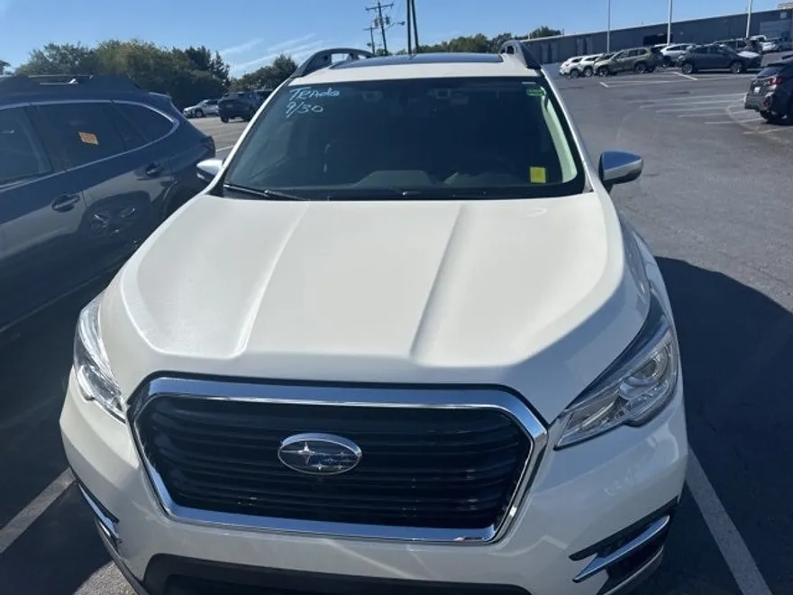 2022 Subaru Ascent Touring photo 1