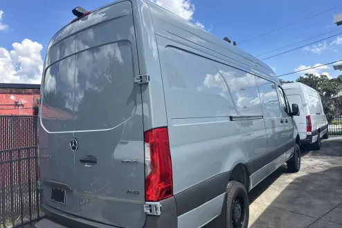 2026 Mercedes Benz Sprinter 2500 photo 2