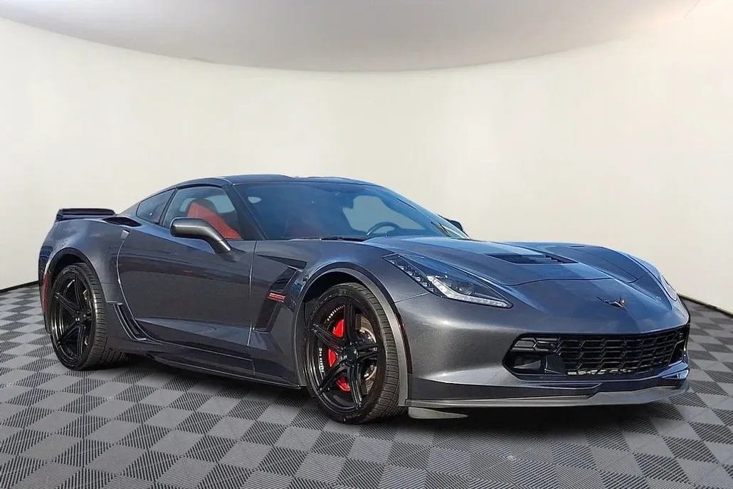 2017 Chevrolet Corvette Grand Sport 2LT photo 1