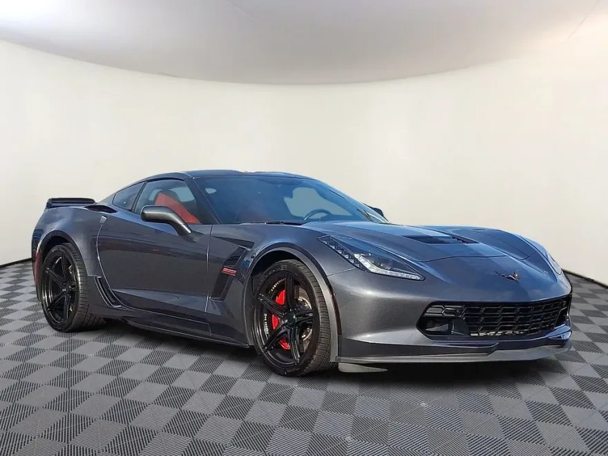 2017 Chevrolet Corvette Grand Sport 2LT photo 1