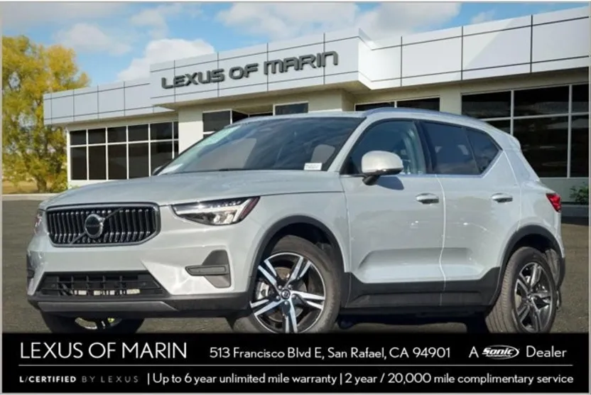 2024 Volvo XC40 Core photo 1