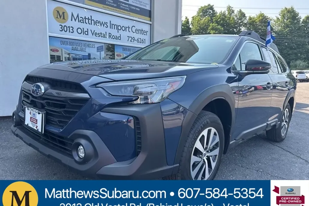2025 Subaru Outback Premium photo 1