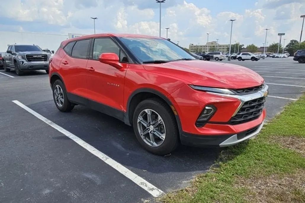 2023 Chevrolet Blazer 2LT photo 1