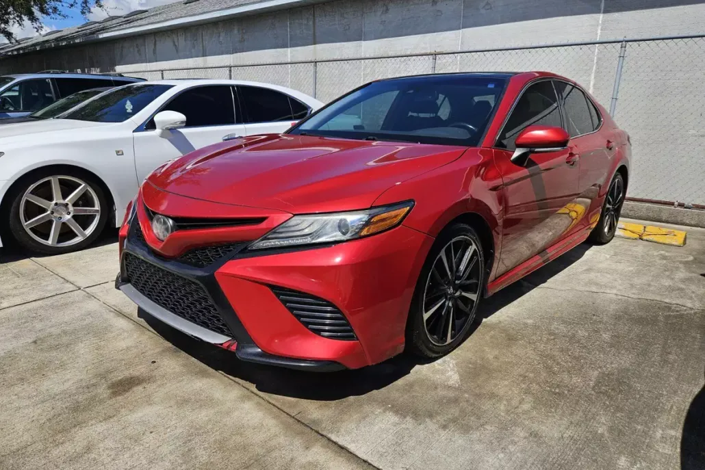 2019 Toyota Camry XSE photo 1