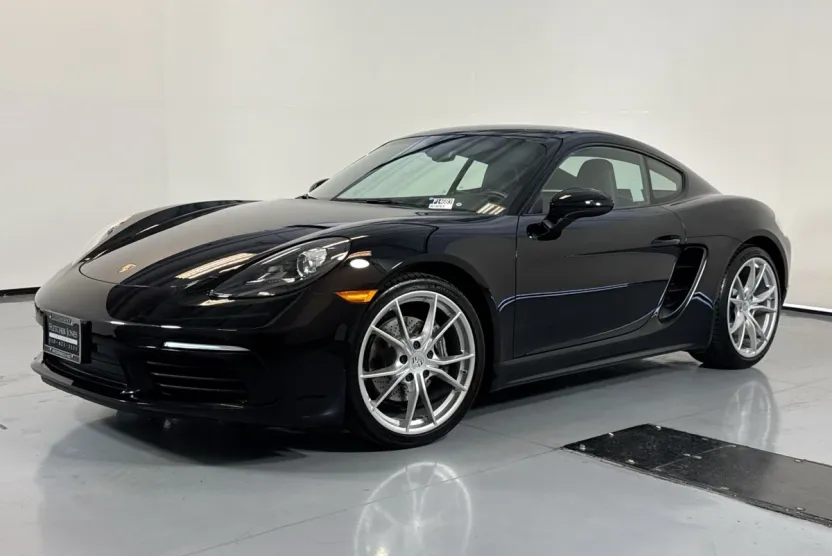 2018 Porsche Cayman photo 1