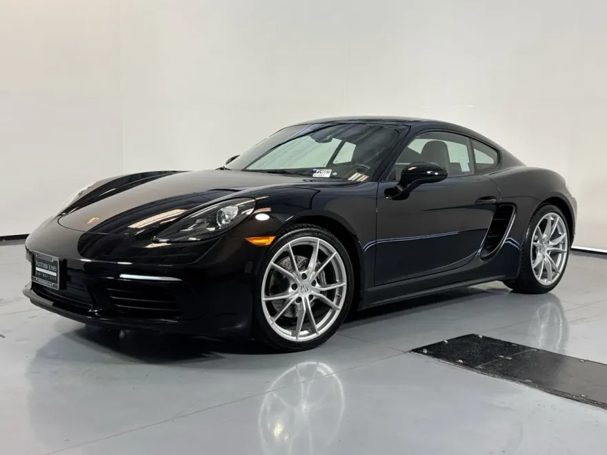 2018 Porsche Cayman photo 1
