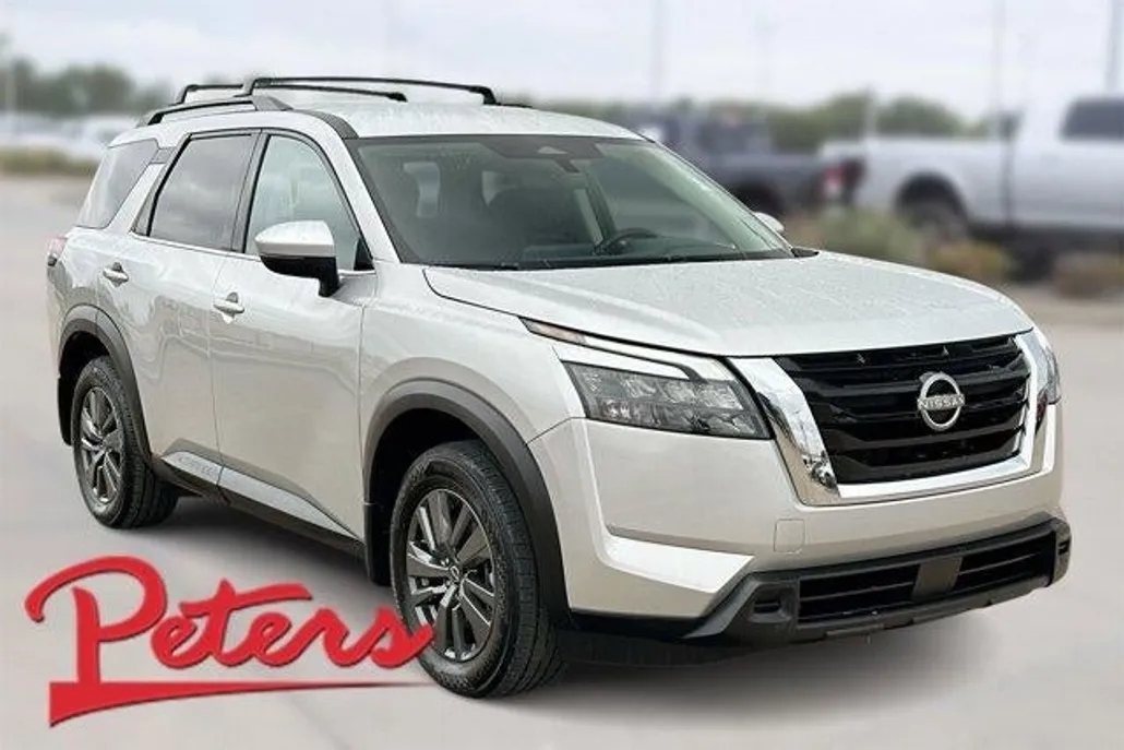 2024 Nissan Pathfinder SV photo 1