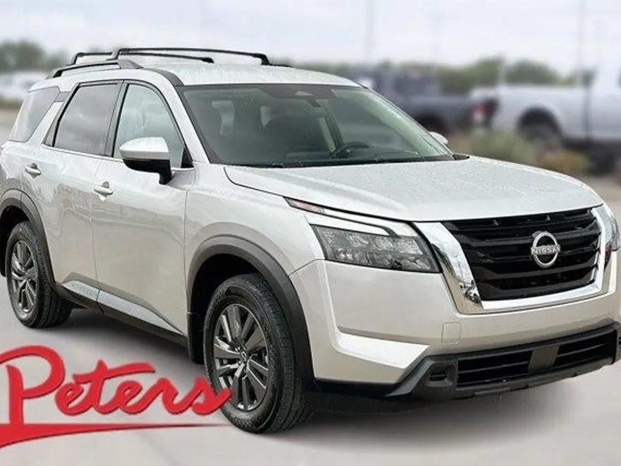 2024 Nissan Pathfinder SV photo 1