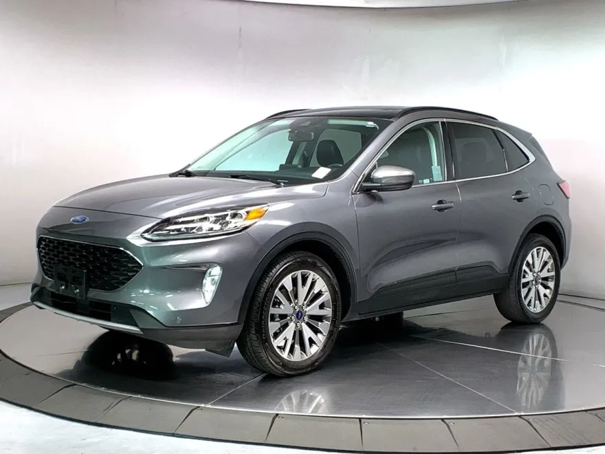 2022 Ford Escape Titanium photo 1