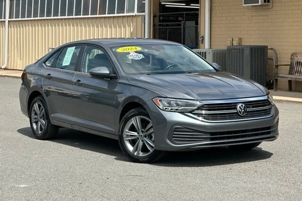2024 Volkswagen Jetta 1.5T SE photo 1