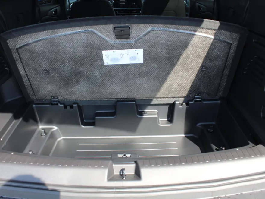 2026 Chevrolet Traverse photo 1