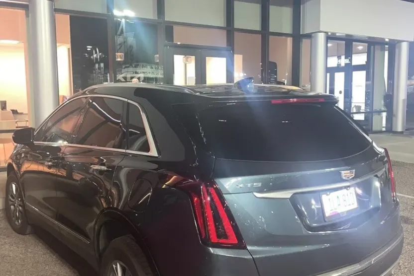 2021 Cadillac XT5 Premium Luxury photo 1