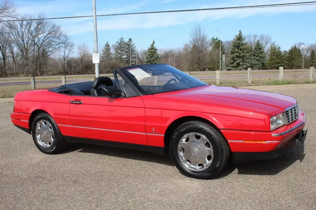 1990 Cadillac Allante photo 1