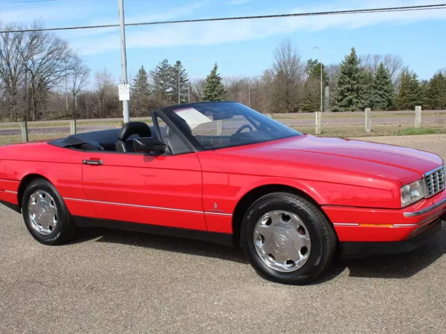 1990 Cadillac Allante photo 1