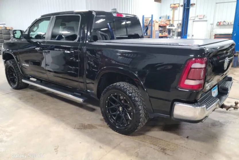 2019 Ram 1500 Laramie photo 1
