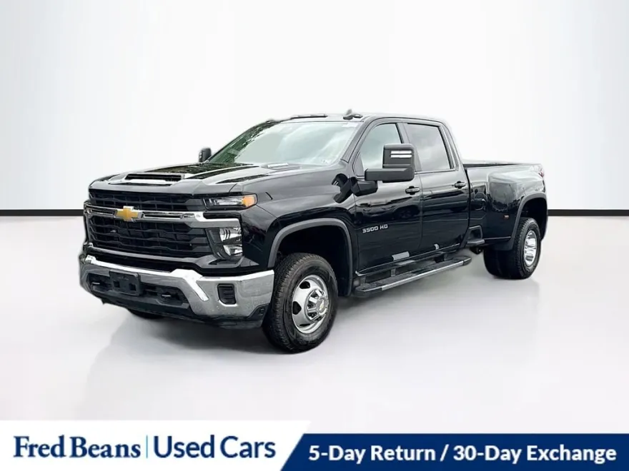 2024 Chevrolet Silverado 3500HD LT photo 1