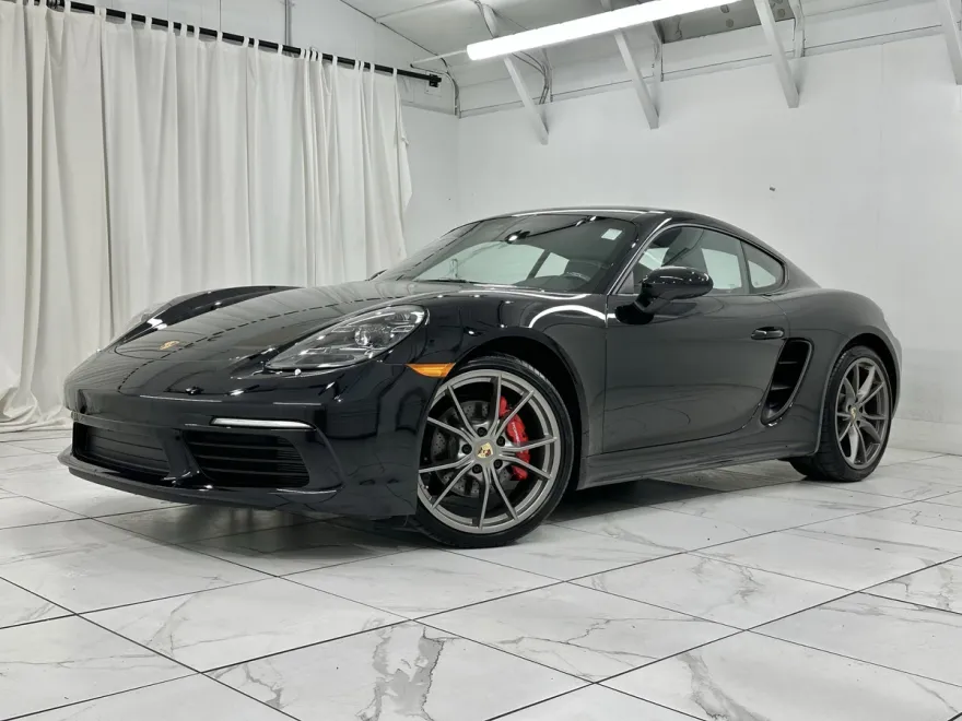 2024 Porsche Cayman S photo 1