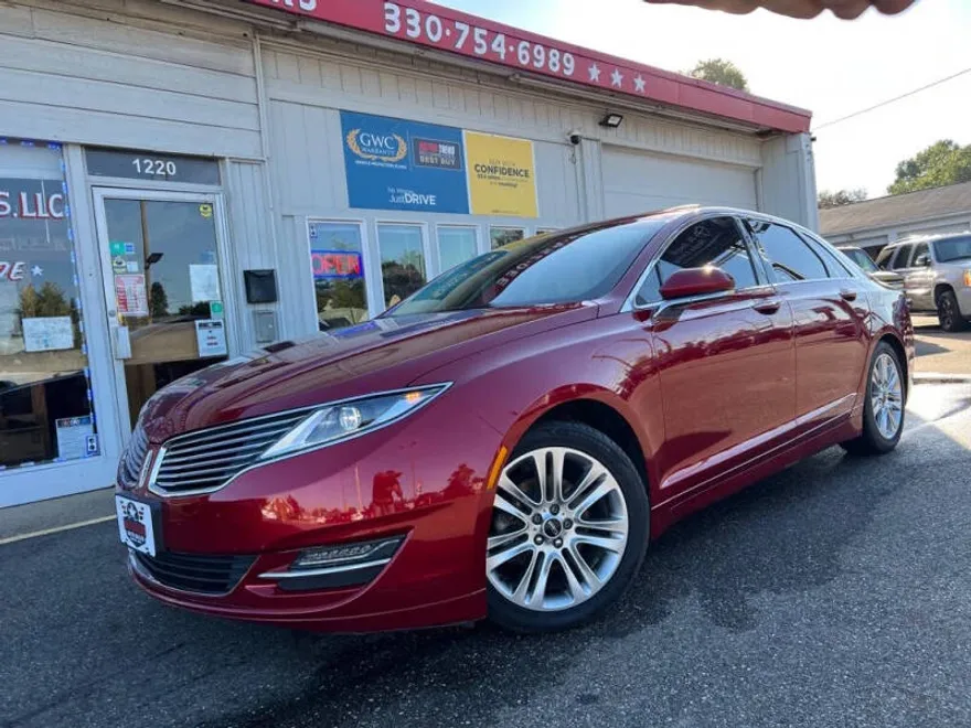 2014 Lincoln MKZ Hybrid photo 1