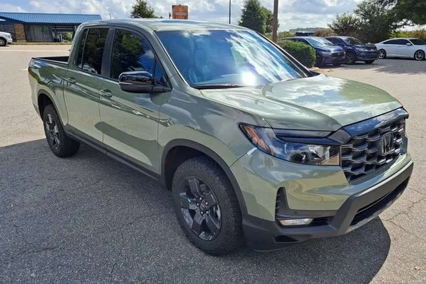 2026 Honda Ridgeline TrailSport photo 1