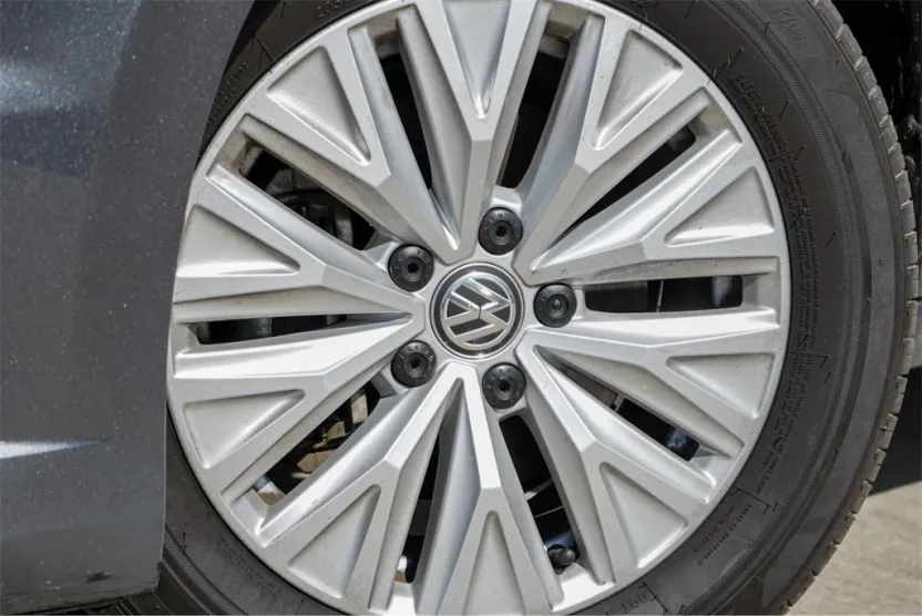 2019 Volkswagen Jetta 1.4T S photo 1