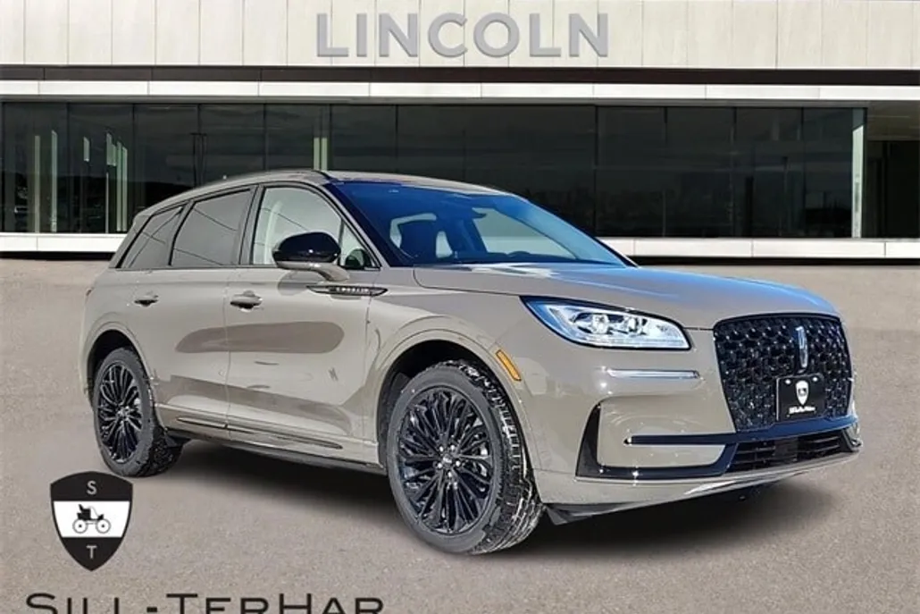 2025 Lincoln Corsair Grand Touring photo 1