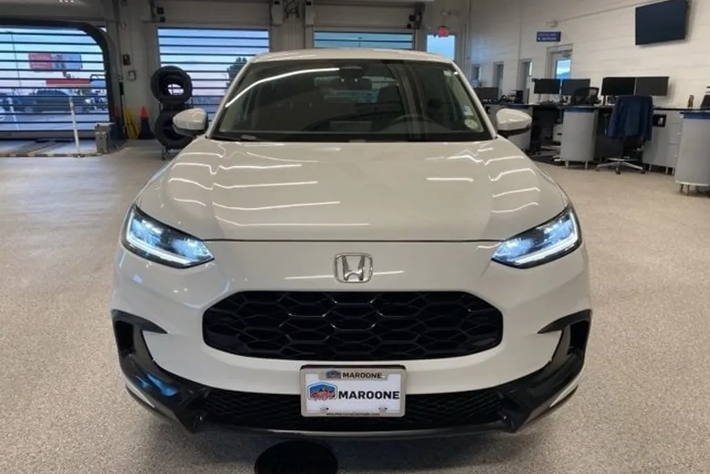 2023 Honda HR-V LX photo 1