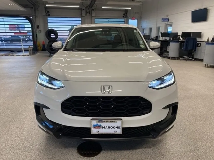 2023 Honda HR-V LX photo 1