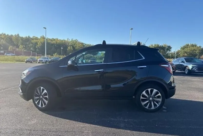 2022 Buick Encore Preferred photo 1