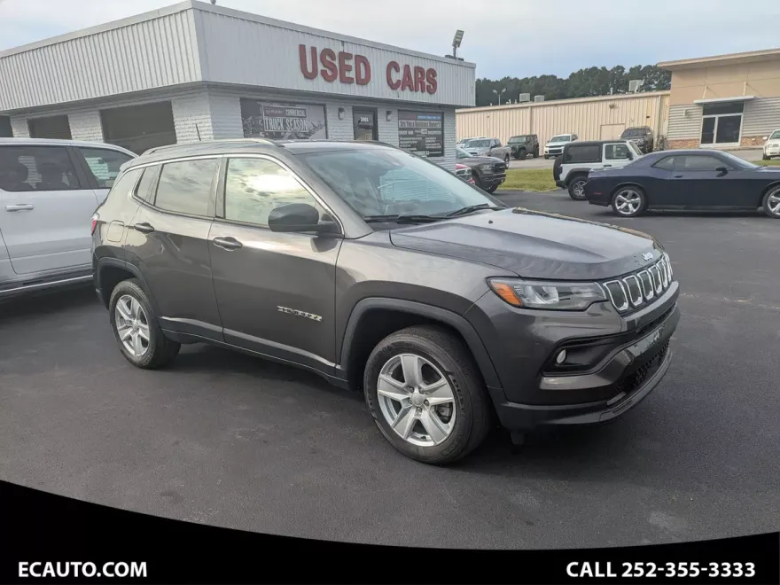 2022 Jeep Compass Latitude photo 1